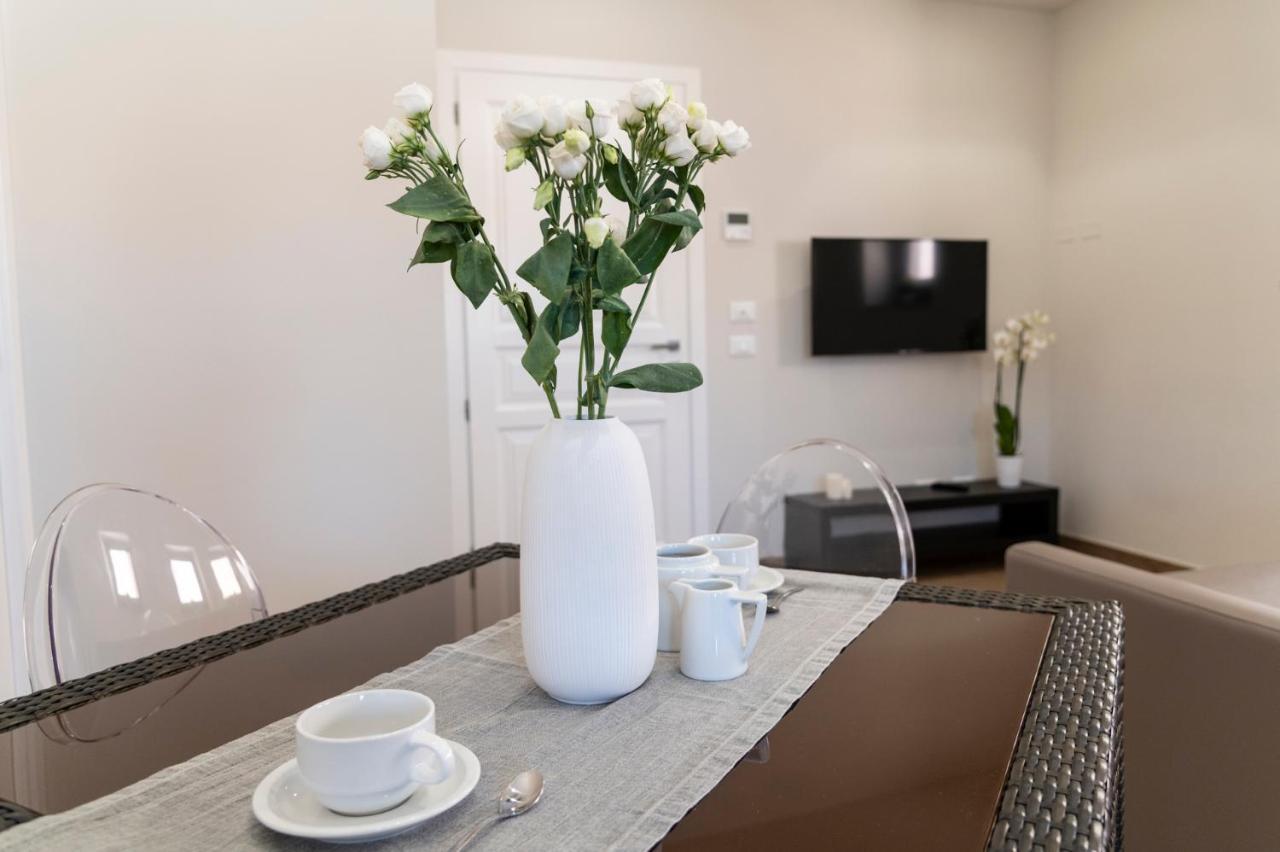 Ruggero Settimo - Room & Suite Palermo Ngoại thất bức ảnh